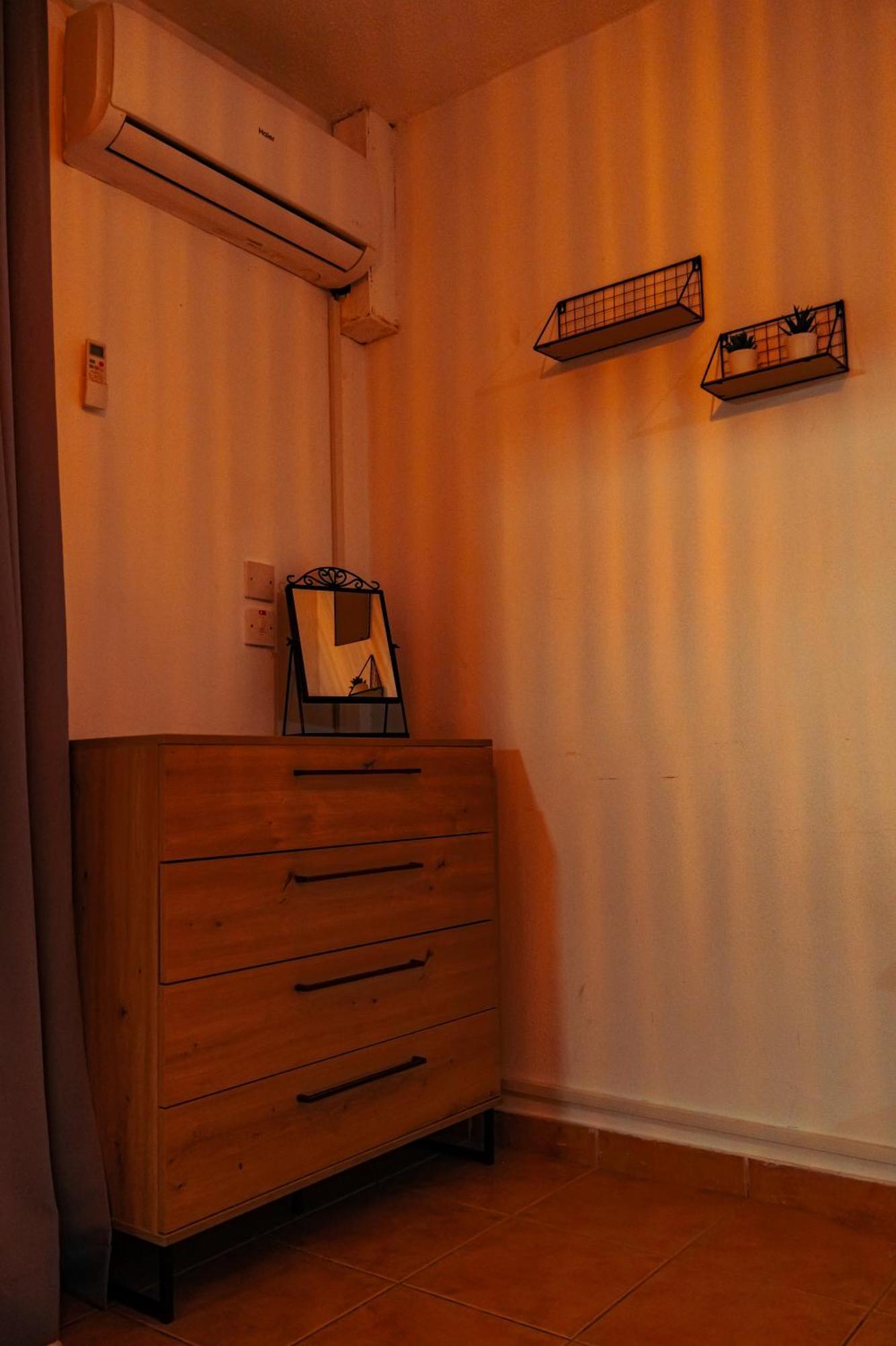 Nissus Urban Hostel Ayia Napa Bilik gambar